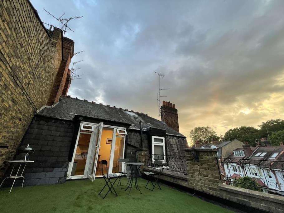 Spacious Two Bedroom Flat In Prestigious Highgate. London Eksteriør bilde